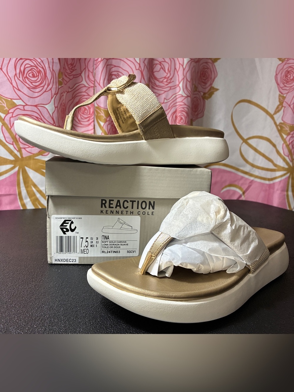 Reaction Kenneth Cole Tina Gold Wedge Thong Sandals